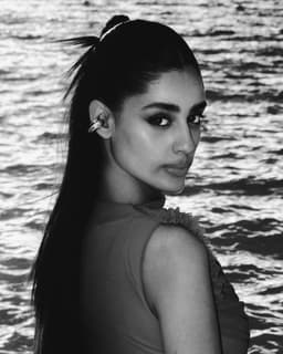 ZEYNE