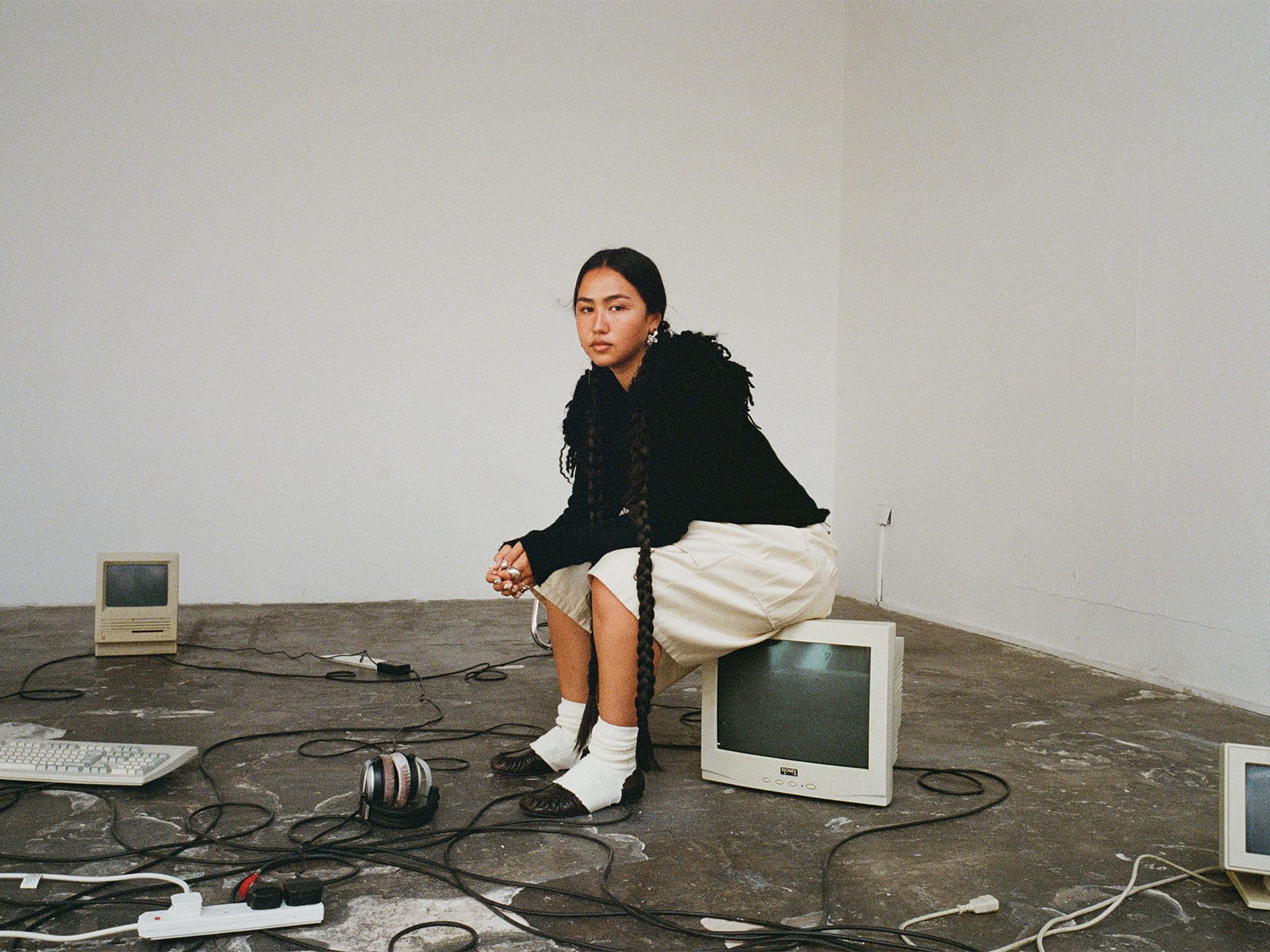 LUCY PARK – TOUCH CONTROL
