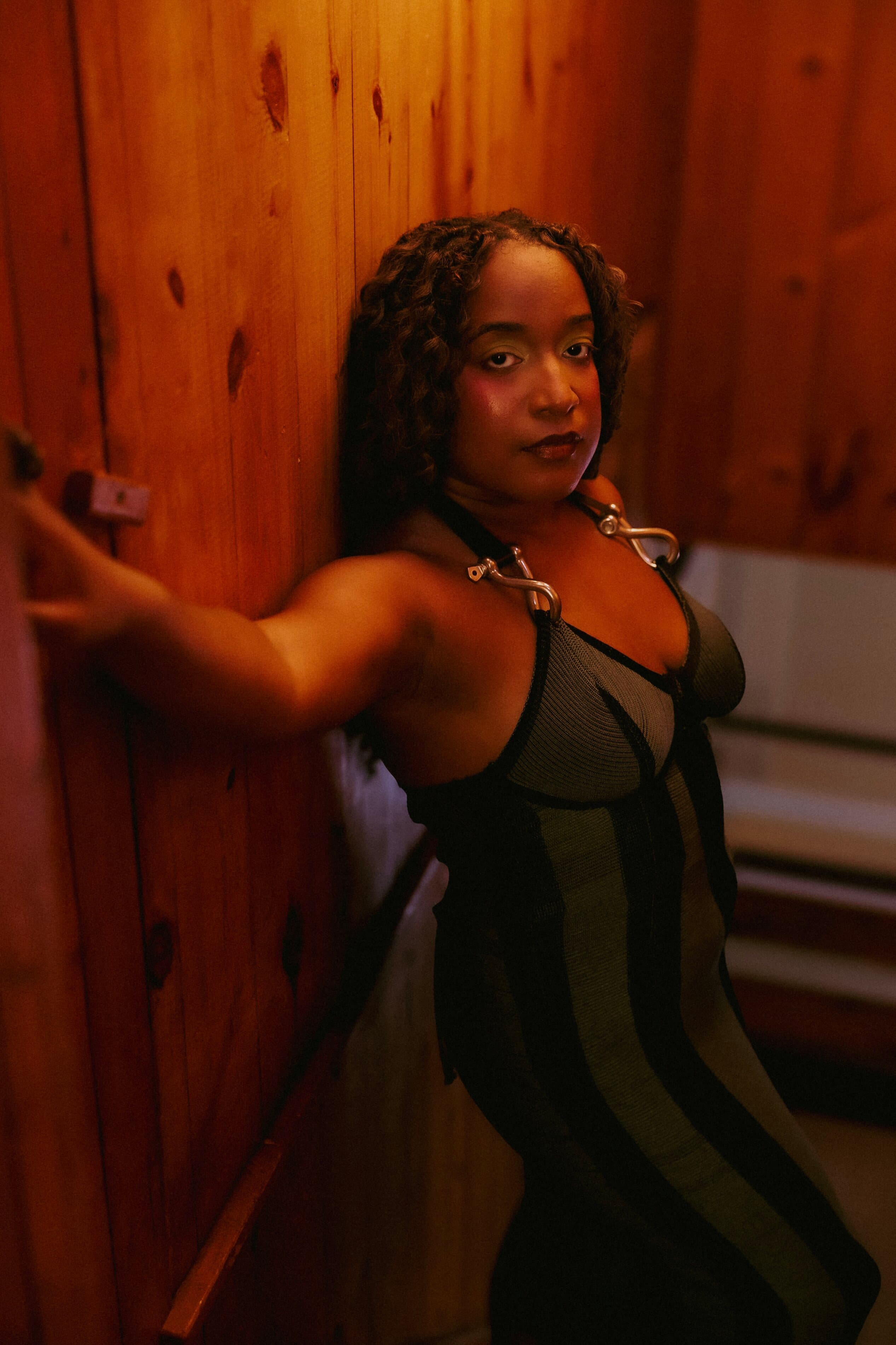 Amahla – Sticky